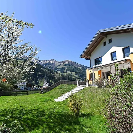 Creatina By We Rent, Nationalpark Card Included